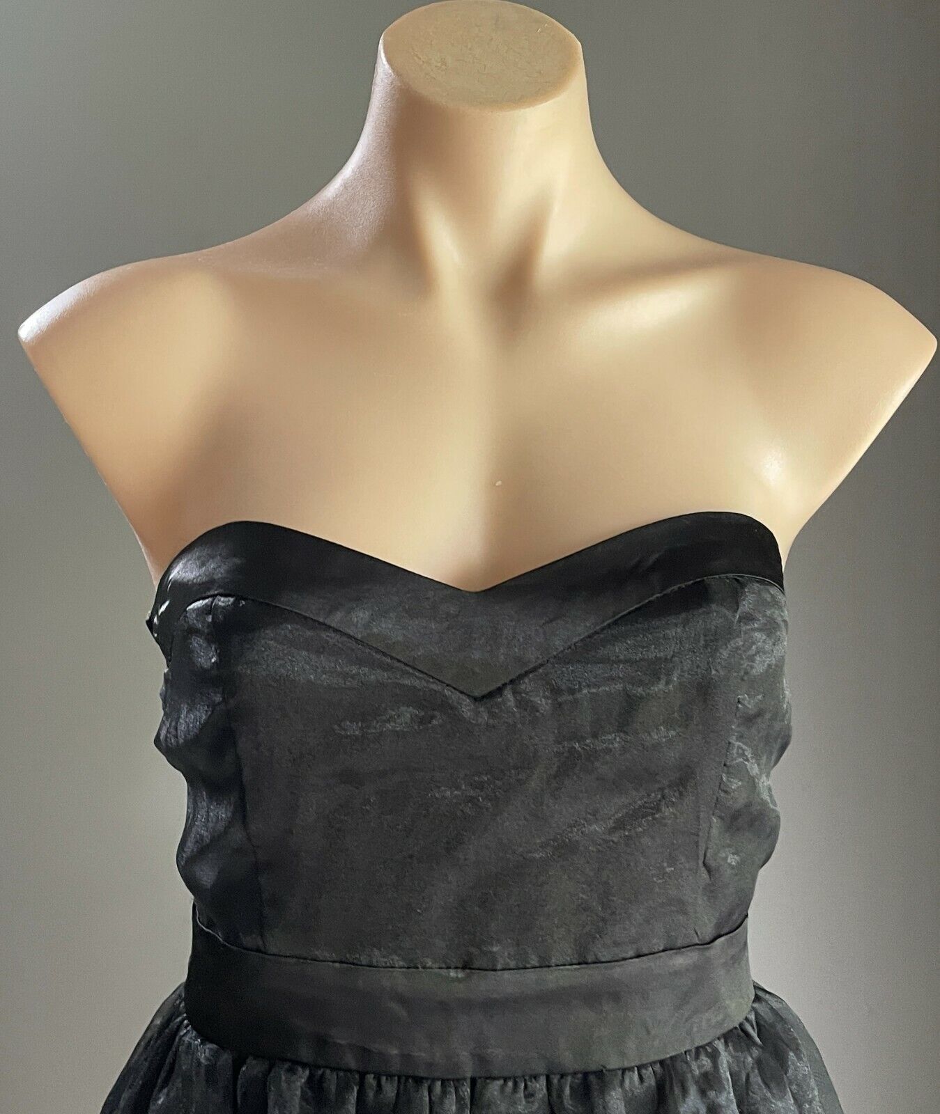 HAVE & HAVE Tie Back Dress Black Strapless Empire Waist w Embroidered Hem Size L