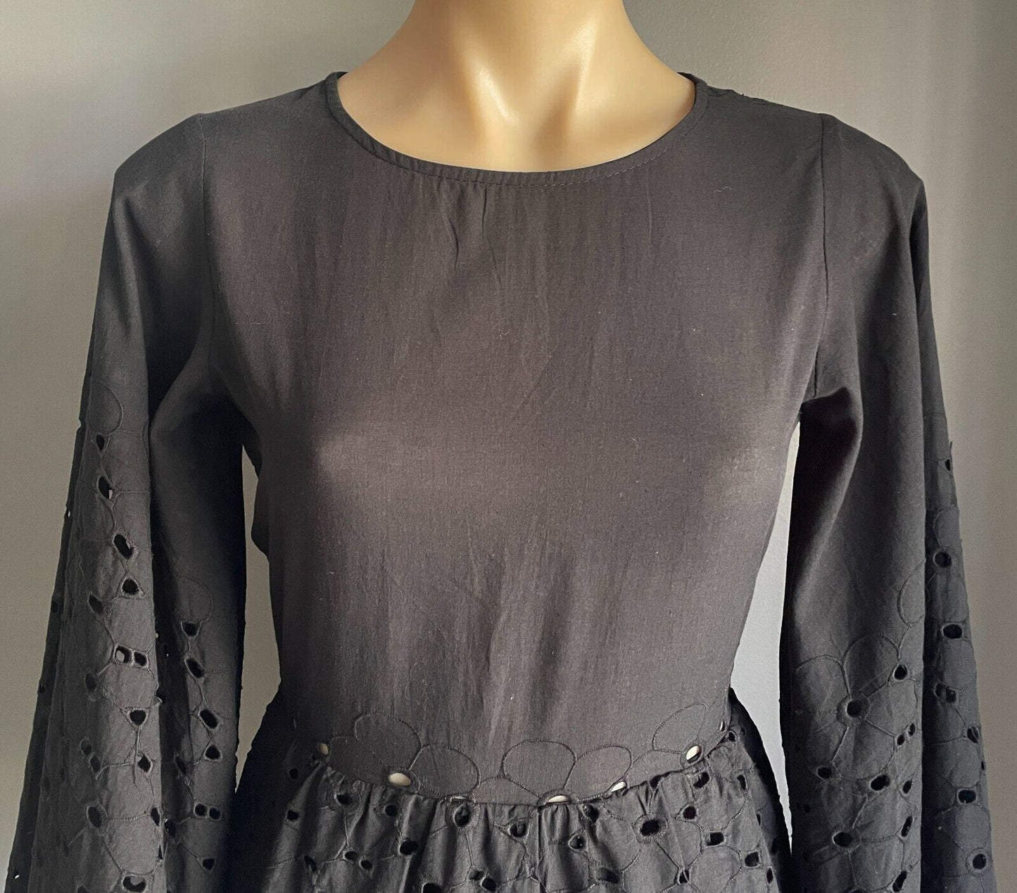 Black Shortsuit Playsuit Cutout Lace Bell Sleeve Shorts Keyhole Back Romper Sz M