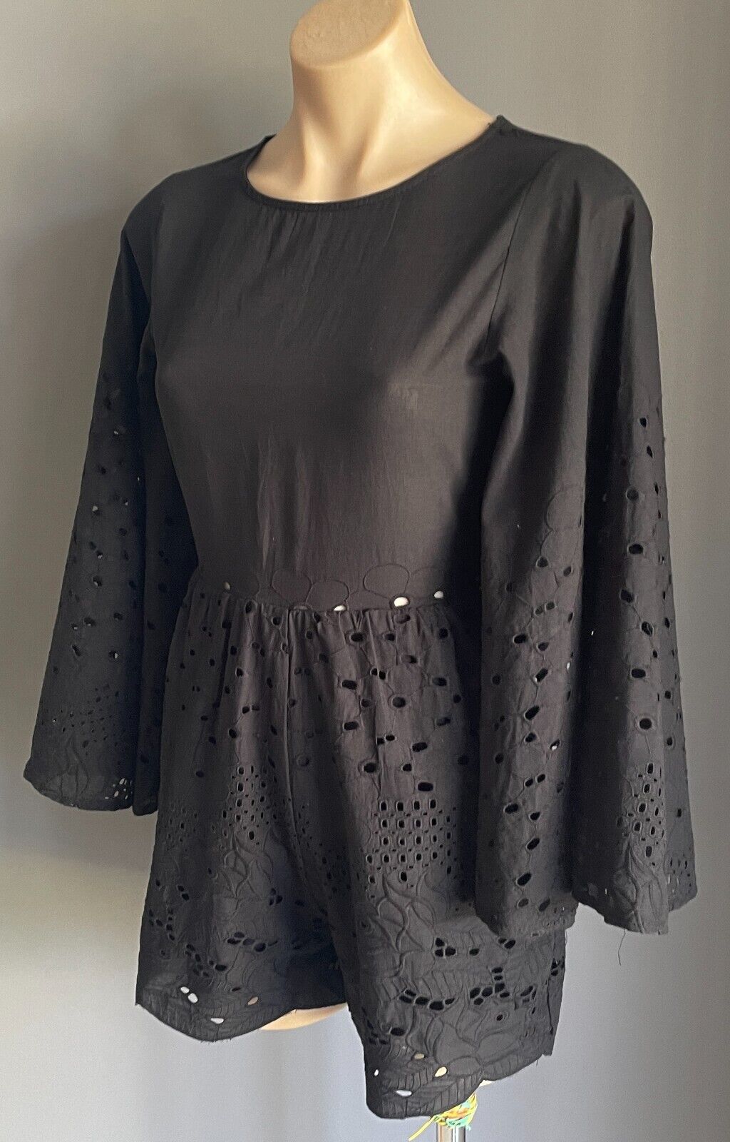 Black Shortsuit Playsuit Cutout Lace Bell Sleeve Shorts Keyhole Back Romper Sz M