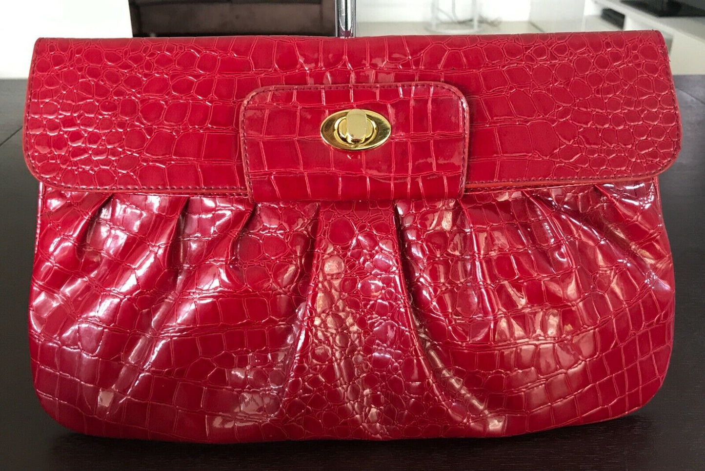 CICIERO BAGS Hand Bag Red Patent Croc Pleather Large Clutch Short Strap Vintage