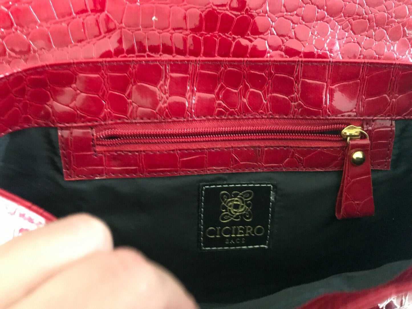 CICIERO BAGS Hand Bag Red Patent Croc Pleather Large Clutch Short Strap Vintage