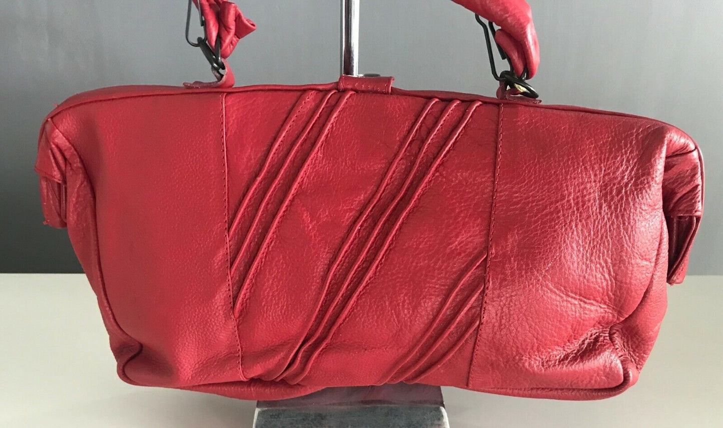 Vintage 1980's LA PAZ Doctor Bag Red Butter Soft Leather Style Frame Bag w Strap