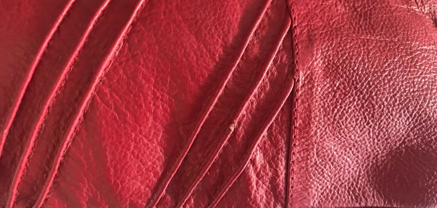 Vintage 1980's LA PAZ Doctor Bag Red Butter Soft Leather Style Frame Bag w Strap