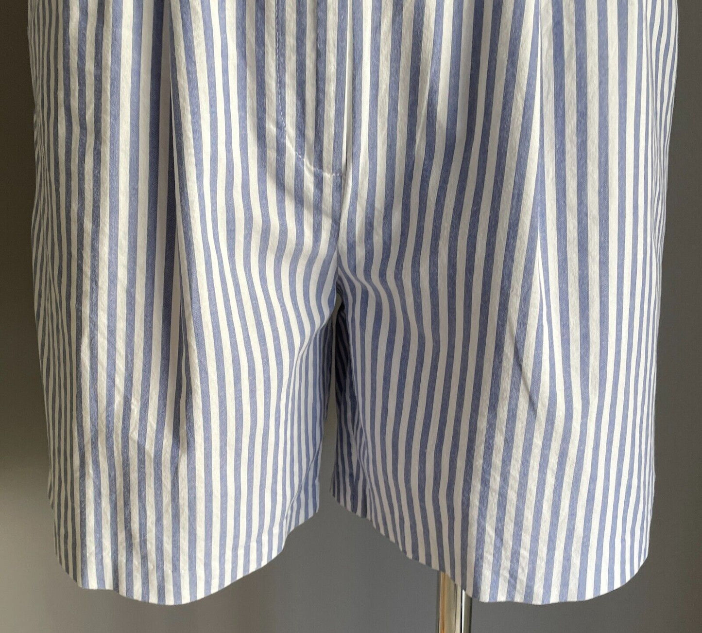EP PRO Women's Blue & White Stripe Cotton Golf Bermuda Shorts Size 6 AU 10