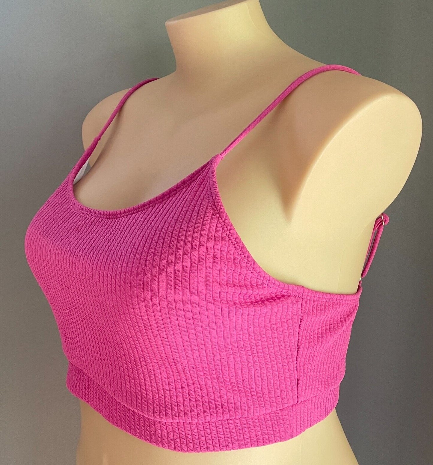 Sport  Crop Top Textured Pink Fabric Adjustable Straps Size 3XL 22 Gym Work Out
