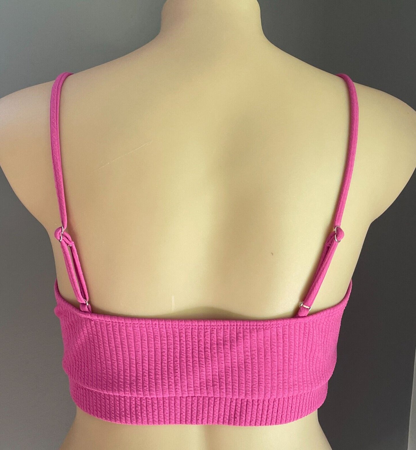 Sport  Crop Top Textured Pink Fabric Adjustable Straps Size 3XL 22 Gym Work Out