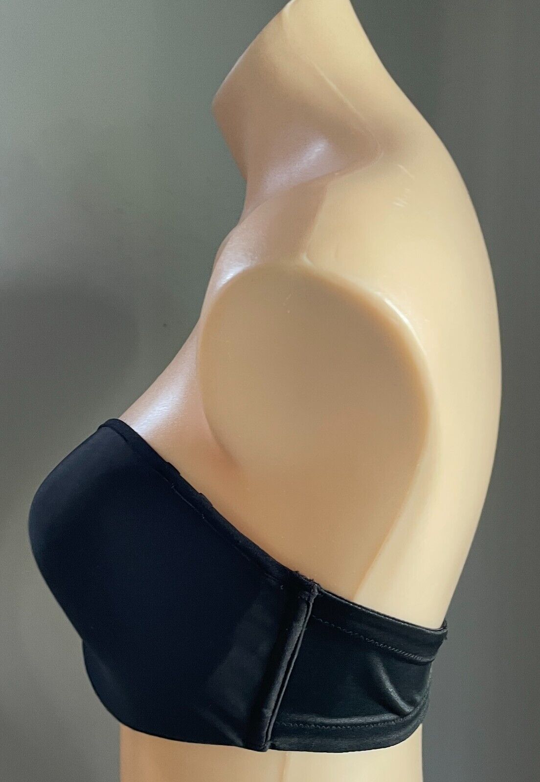 BERLEI Bra Black Strapless Smooth Underwire Size 16C Style Y431G No Straps