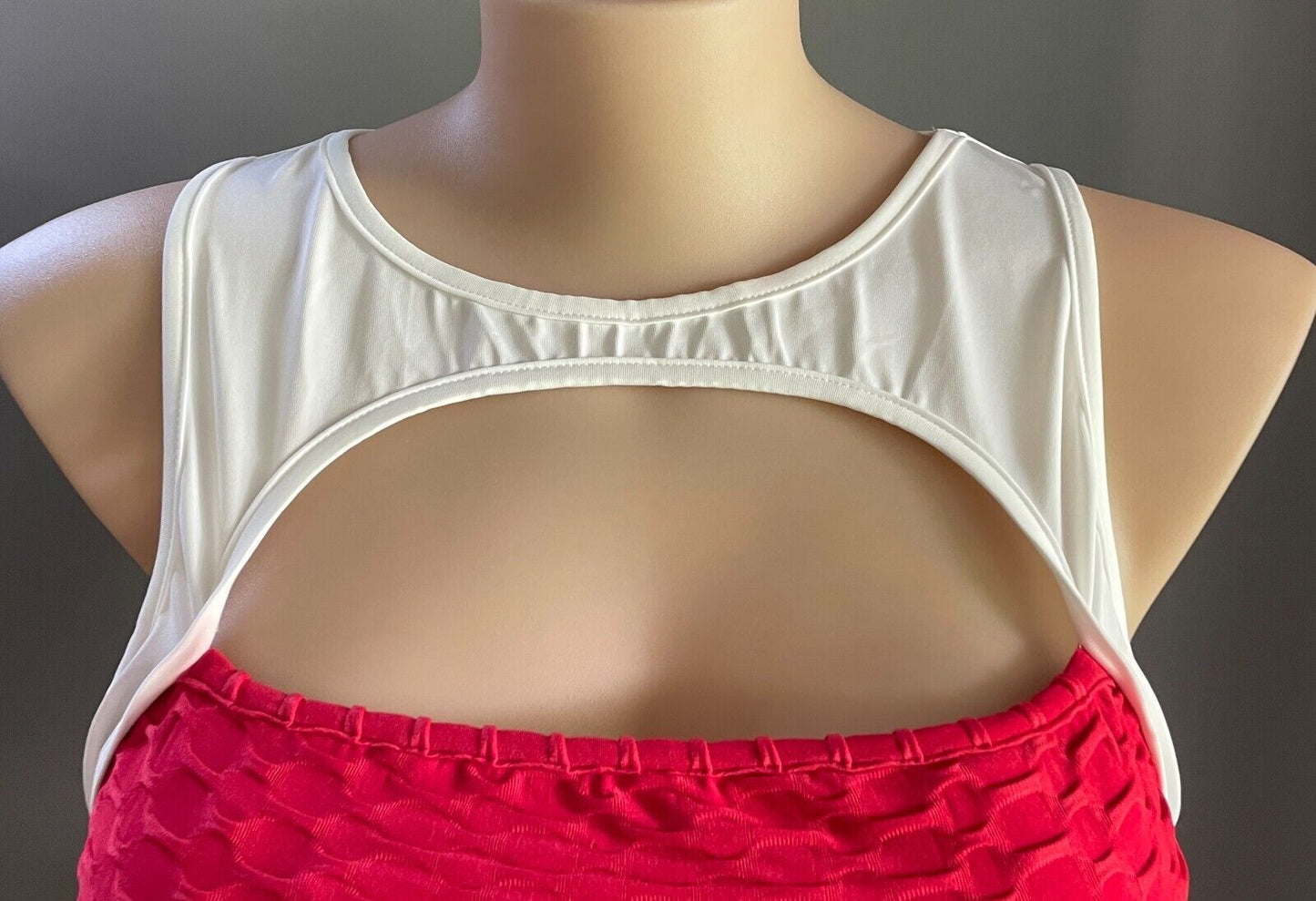 SHEIN CURVE Sport Crop Top White Red Textured Fabric Size 3XL Peekaboo at Chest