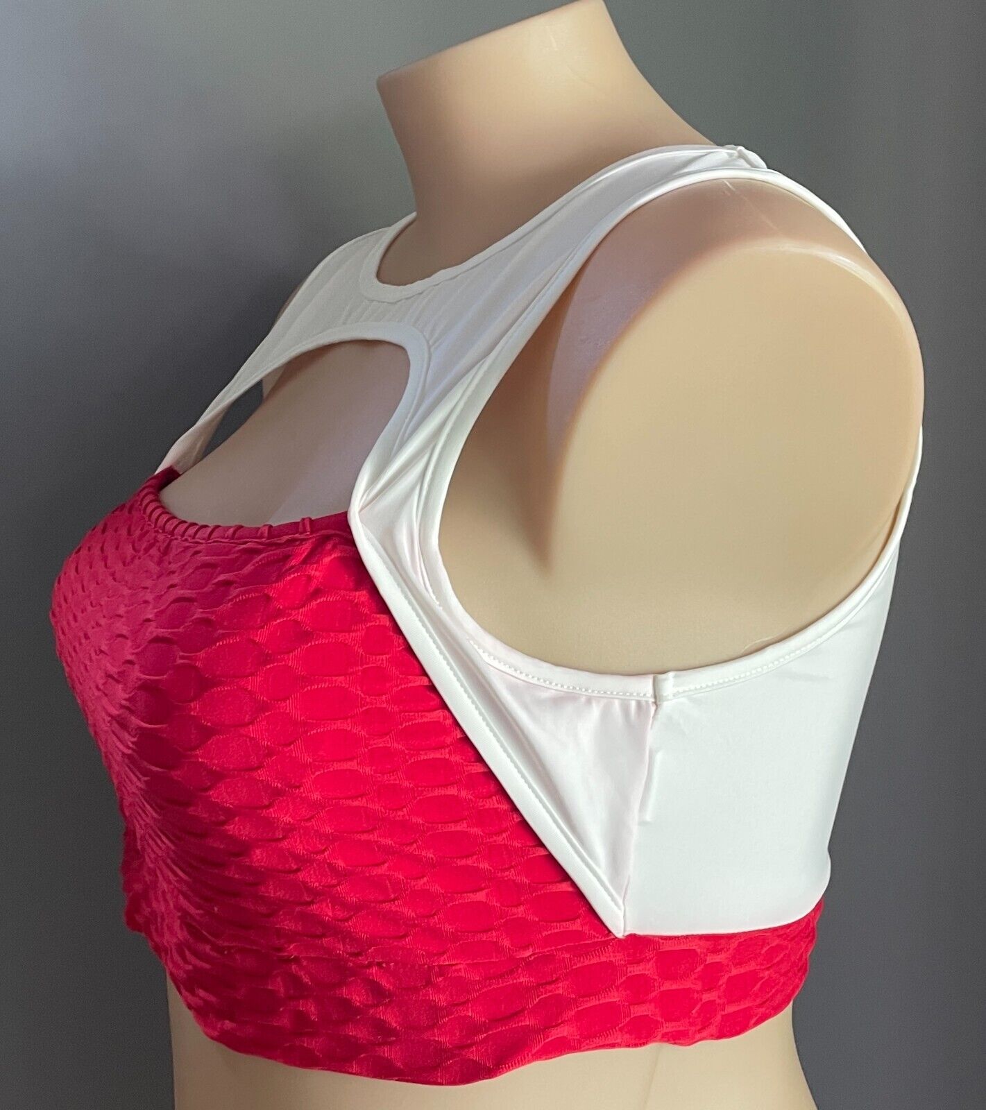 SHEIN CURVE Sport Crop Top White Red Textured Fabric Size 3XL Peekaboo at Chest