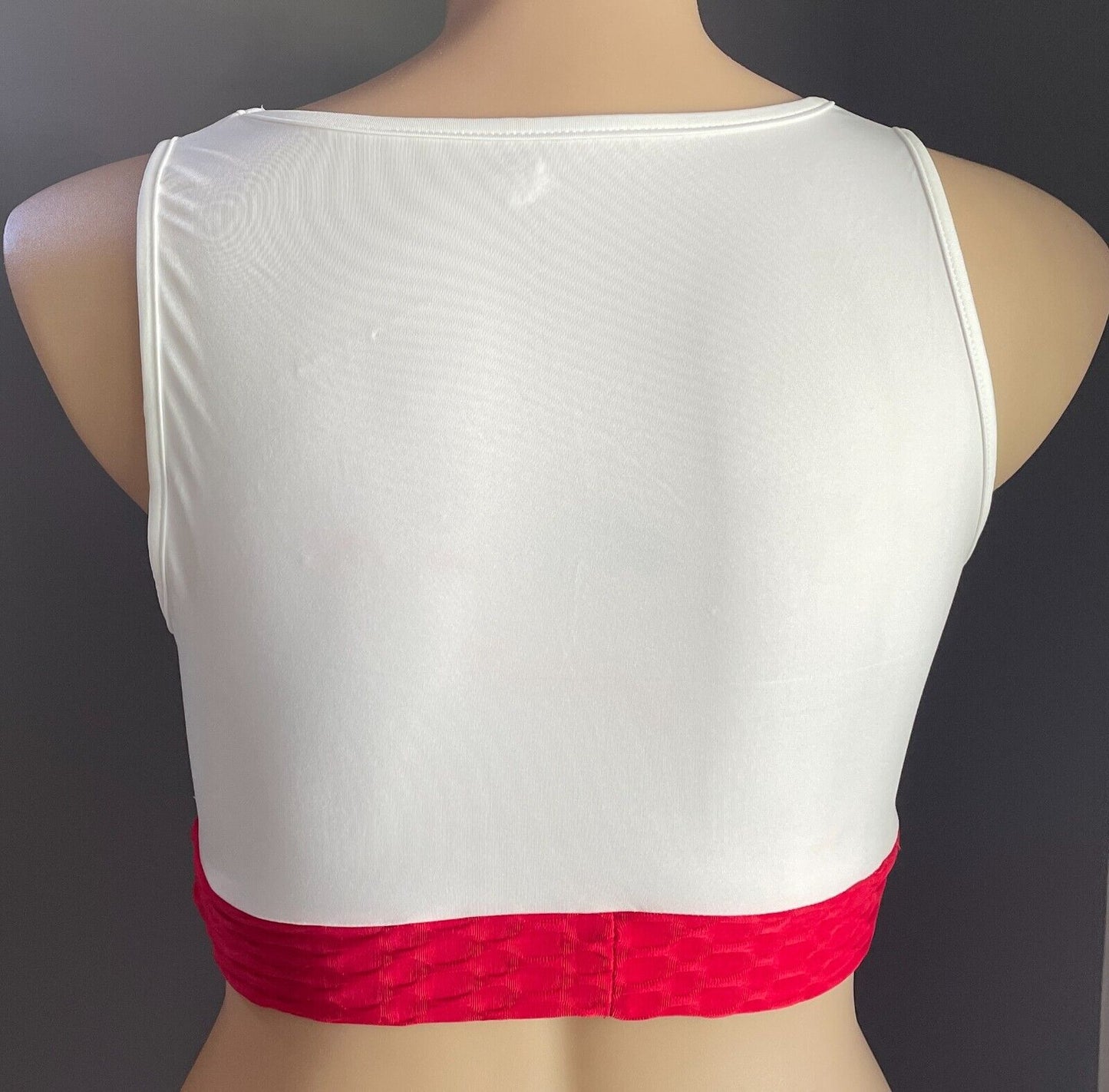 SHEIN CURVE Sport Crop Top White Red Textured Fabric Size 3XL Peekaboo at Chest