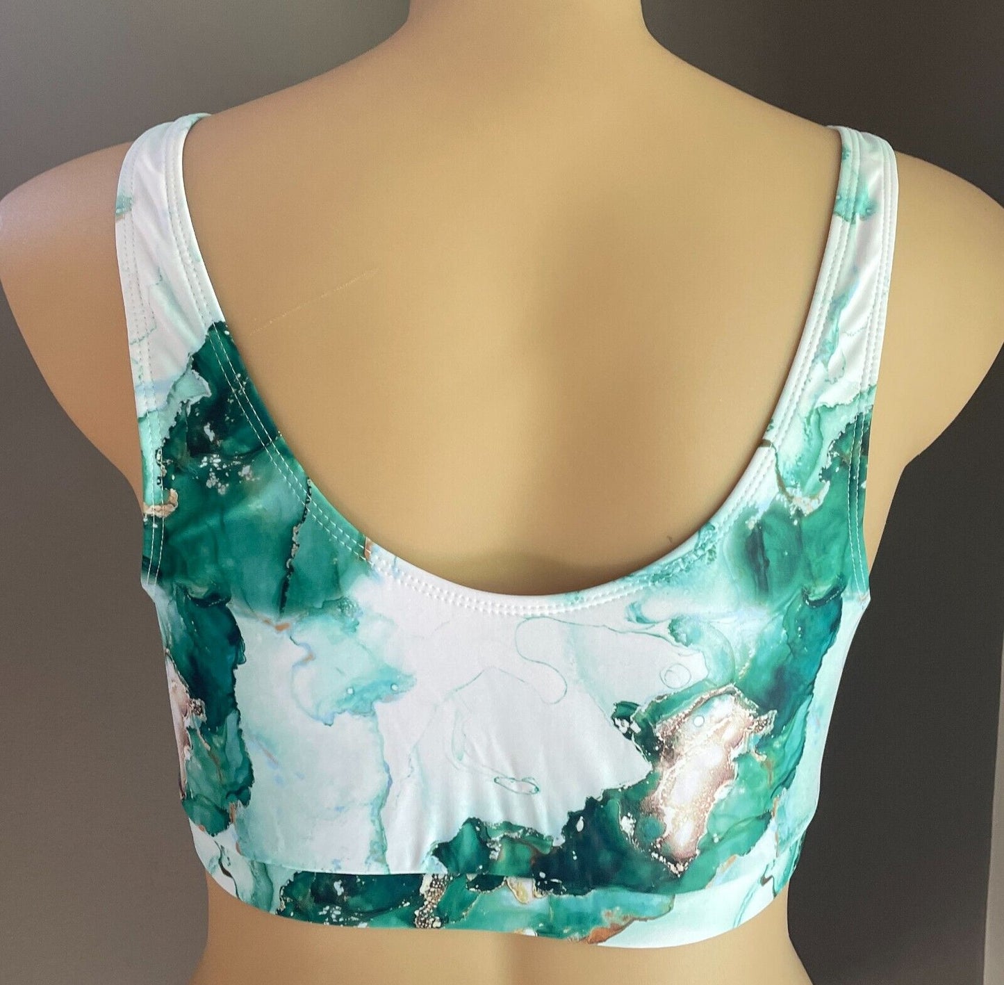 Sport Crop Top V-Neck Shades of Green Marble Print 3XL 22 Gym Work Out Active