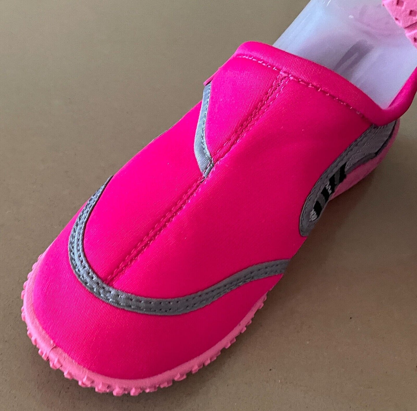 YELLO Ladies Pink &  Grey Aqua Socks Beach Shoes Size UK 5 AU  7 EU 38 NEW