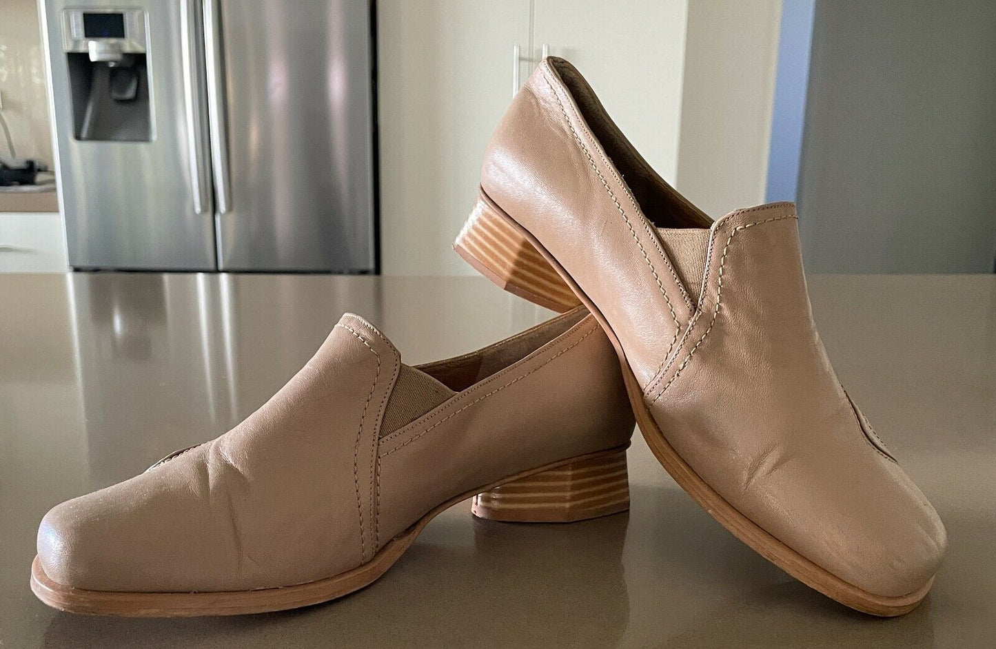 ZOOM Shoes Beige Leather Chunky 3.4cm Heel Loafer Ladies Size 38 Italian Made