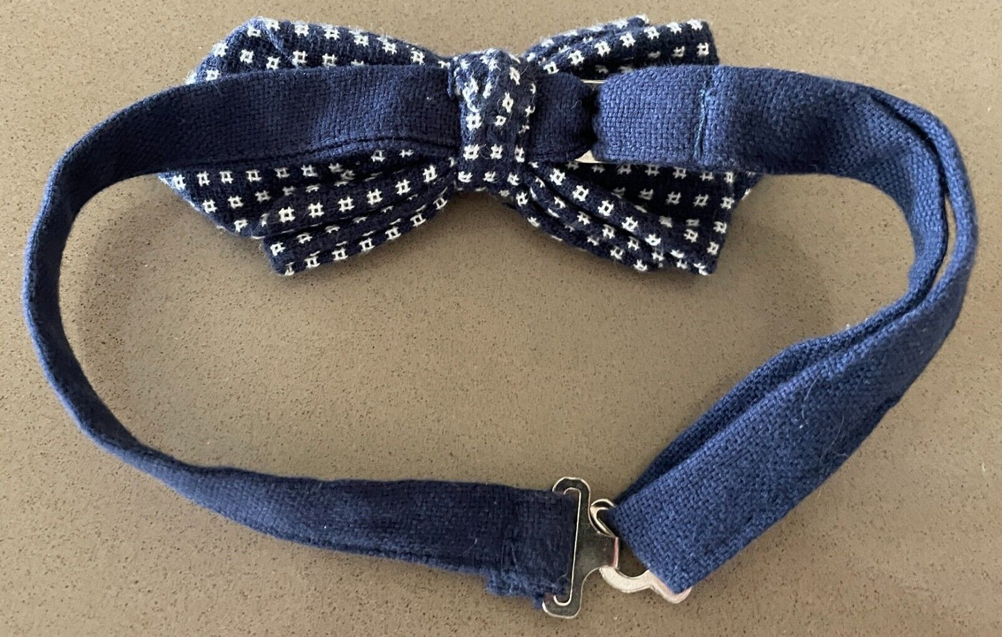 Bow Tie Navy Blue & White Print Pre-tied Adjustable Bowtie