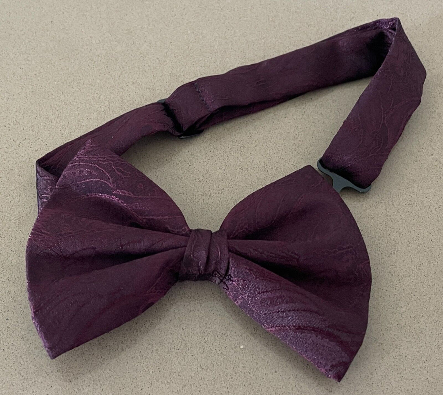 Bow Tie Aubergine Jacquard Print Pre-Tied Adjustable Vintage Formal Bowtie