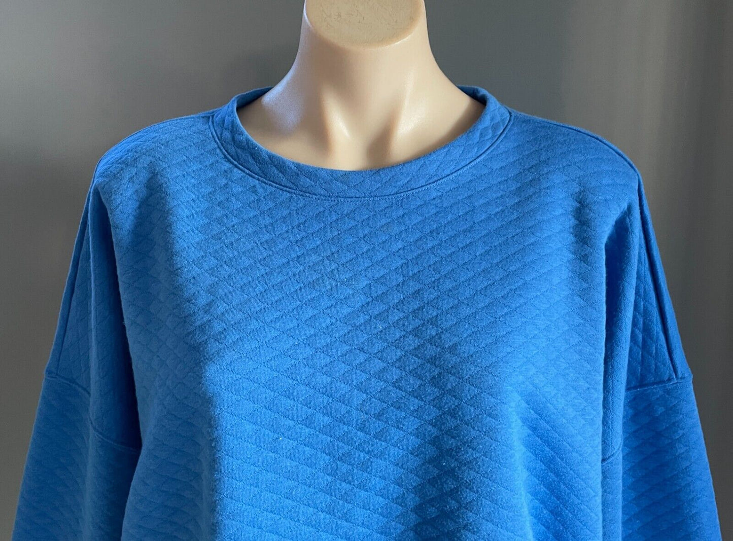ANKO TOP Active Blue Diamond Print Elastic Hem Size 20 Long Sleeve  Sports Gym