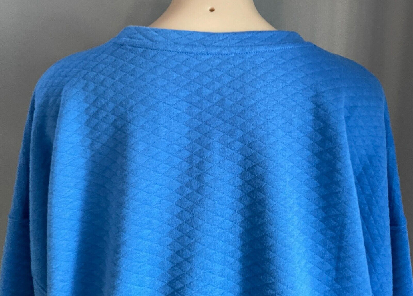 ANKO TOP Active Blue Diamond Print Elastic Hem Size 20 Long Sleeve  Sports Gym