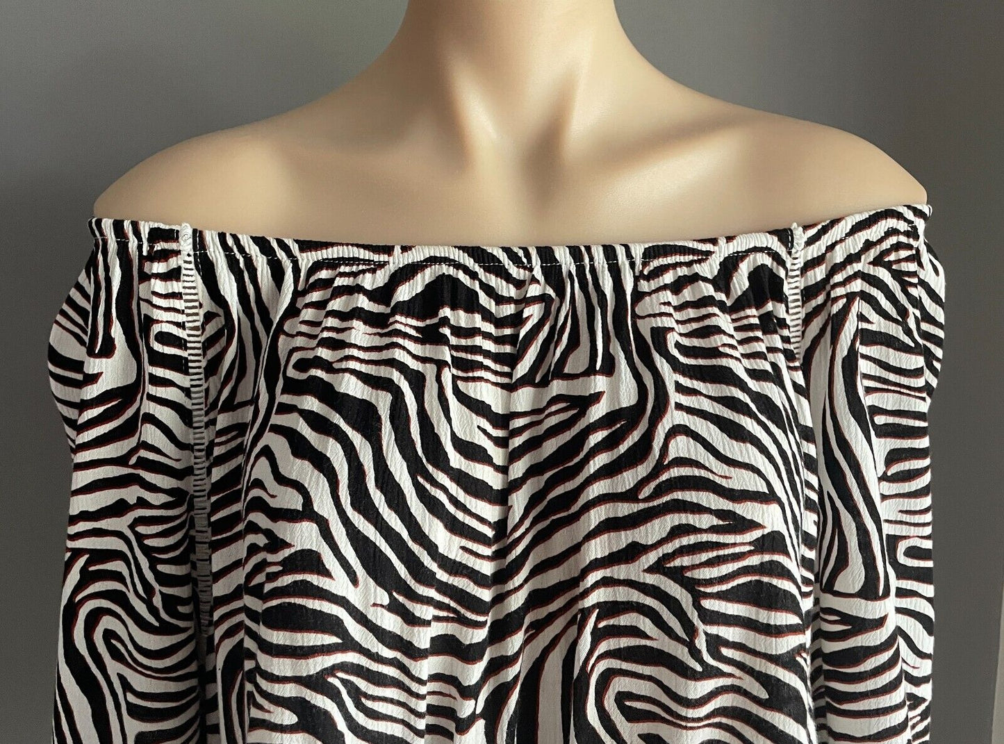 ROCKMANS Top Black White Brown Print Elastic Off Shoulder Long Sleeve Size 18