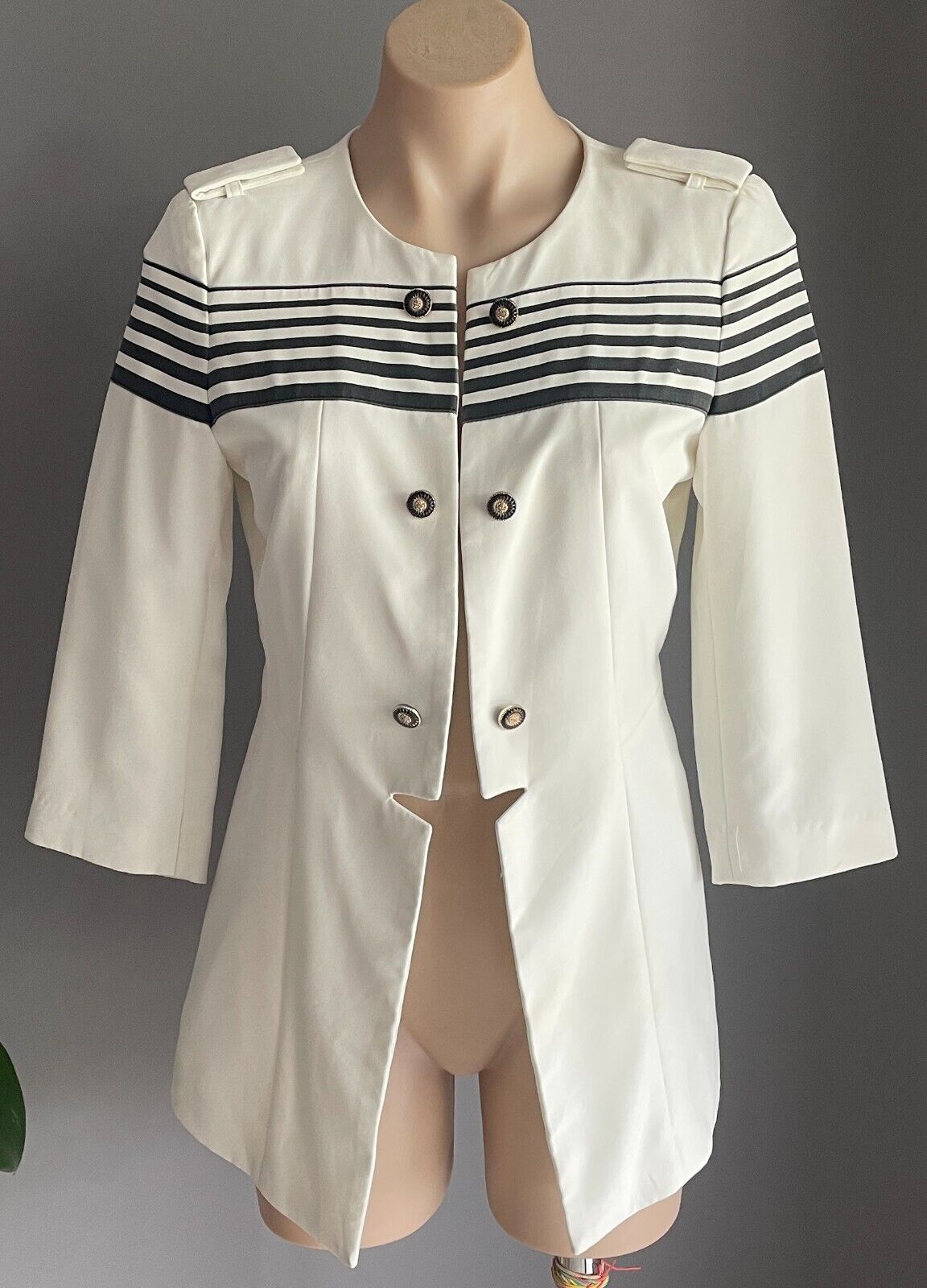 A YILIAN Jacket White & Black Stripe Trim 3/4 Sleeve Blazer Collarless Sz M 12