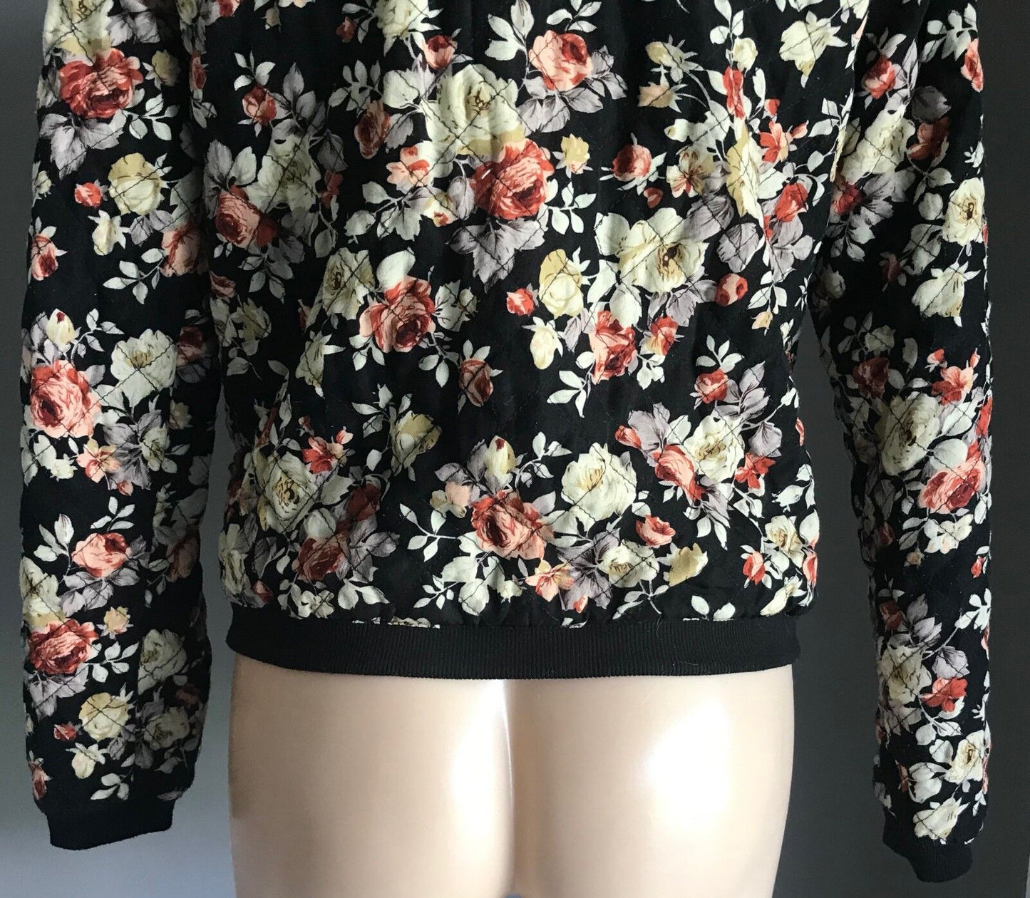 VALLEY GIRL Bomber Jacket Quilted Black Floral Size Ladies S  10