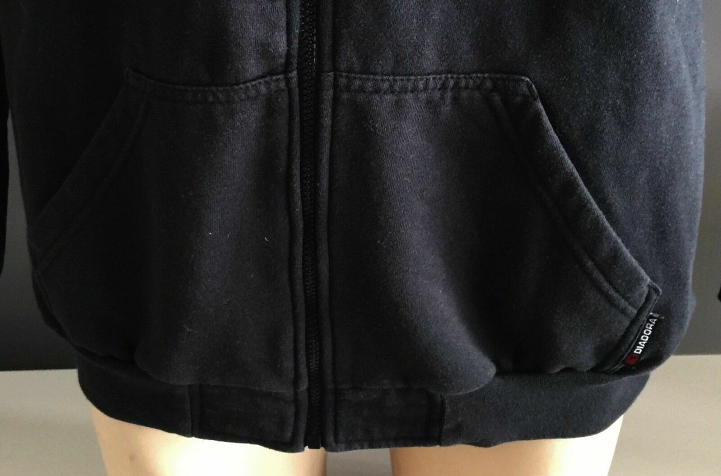 Mens DIADORA Zip Jacket Black Long Sleeve High Neck Size M Sports Gym