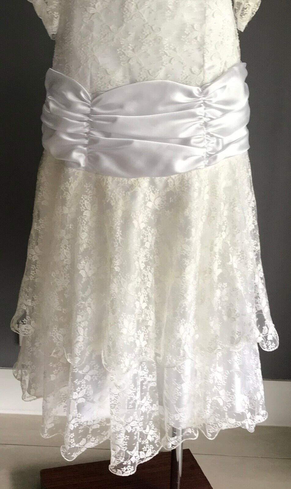 MICHELLE R Wedding Dress Off White Lace Lined Drop Waist  Sz 10 Vintage 1980s