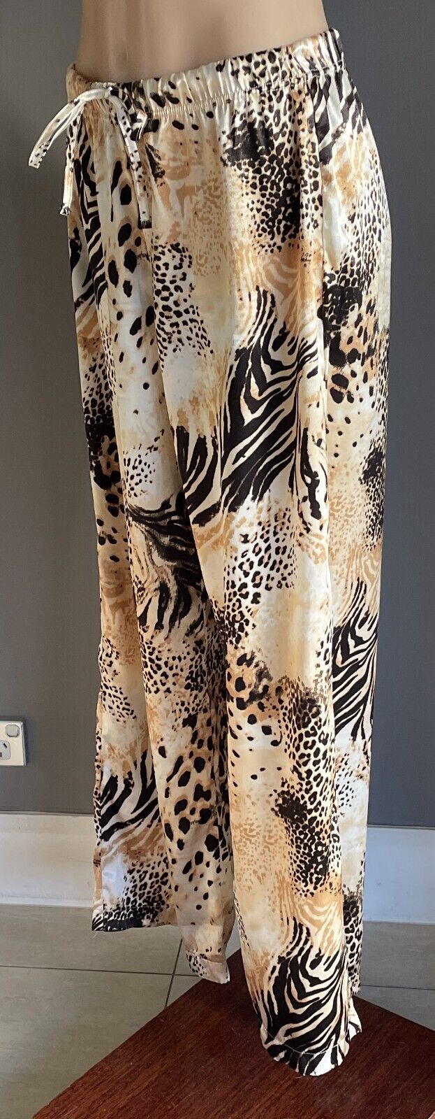UNDERCOVER WEAR Beige Gold Brown Leopard Elastic WaistLadies Sleep Pants 10 12