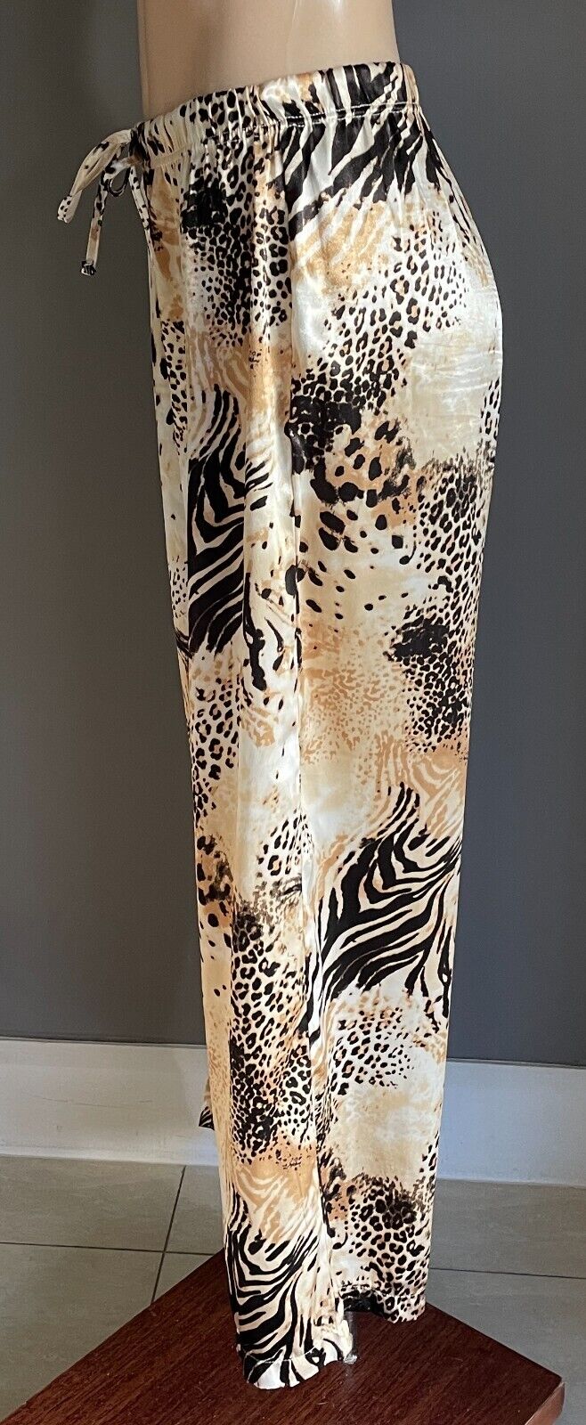 UNDERCOVER WEAR Beige Gold Brown Leopard Elastic WaistLadies Sleep Pants 10 12