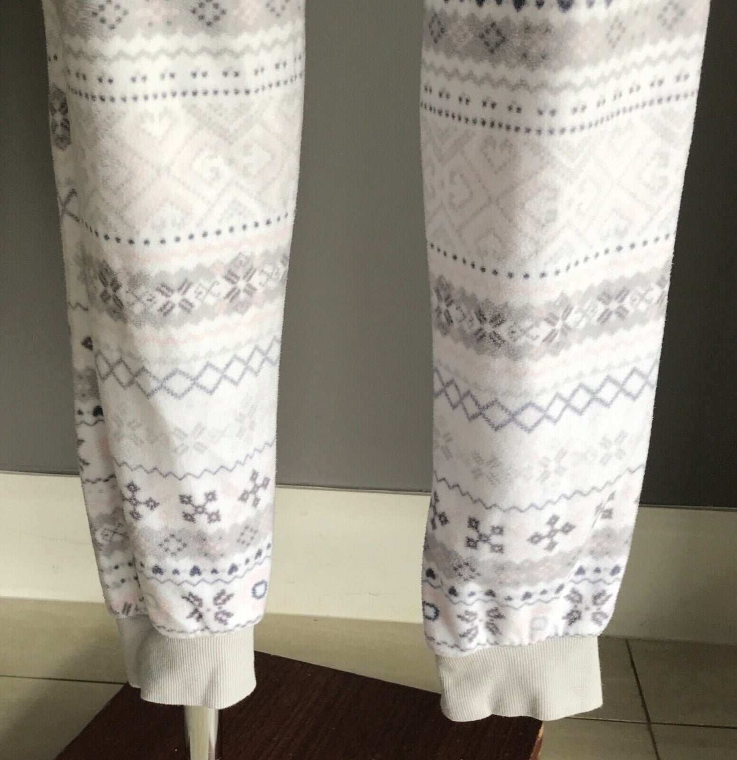 TARGET Sleep Pants White Grey Peach Print Polar Fleece Elastic Waist Pyjama S 10