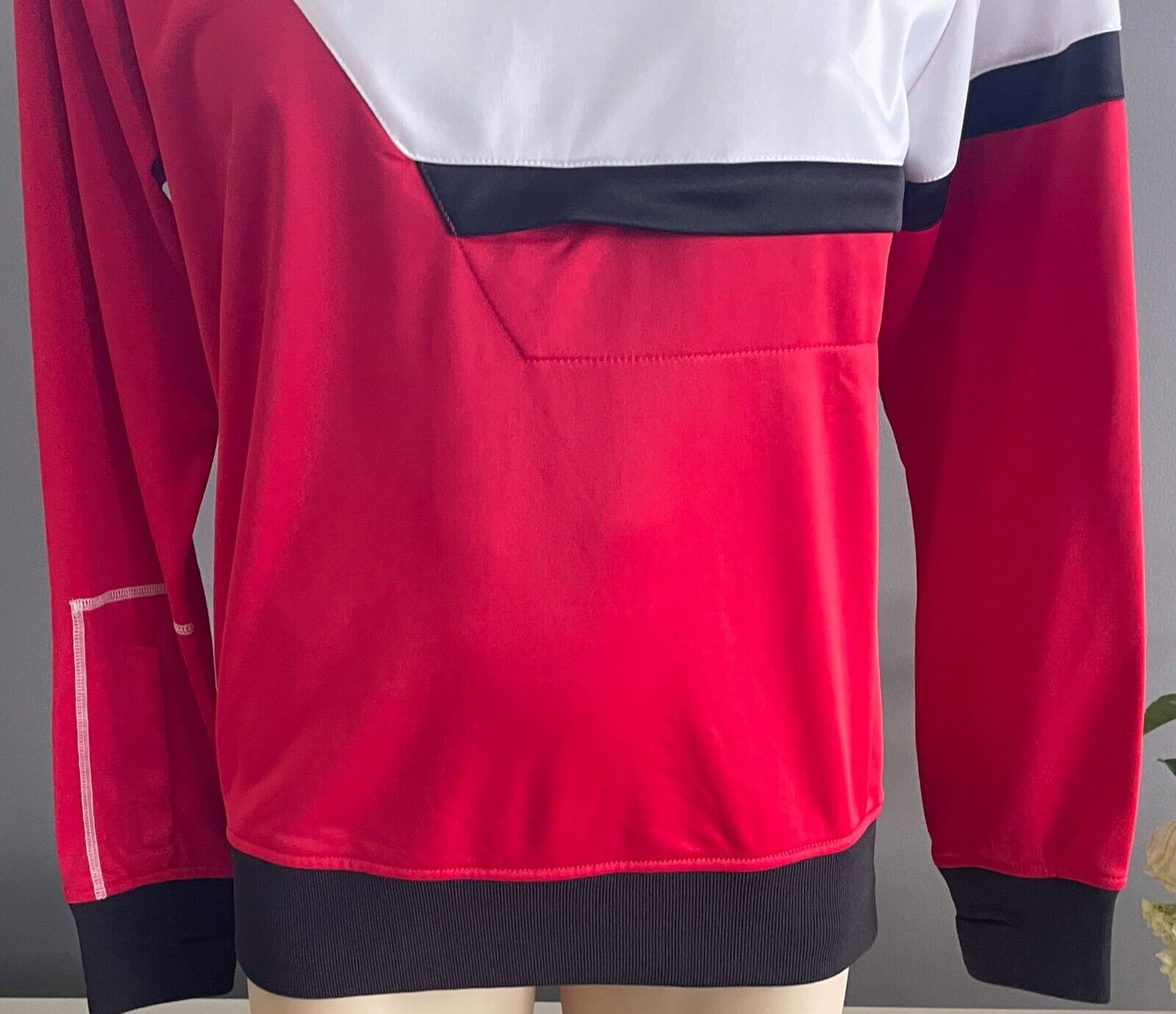 ASSASSINS CREED Black Flag Hoodie 2014 Red White Black Trim Long Sleeve Size M