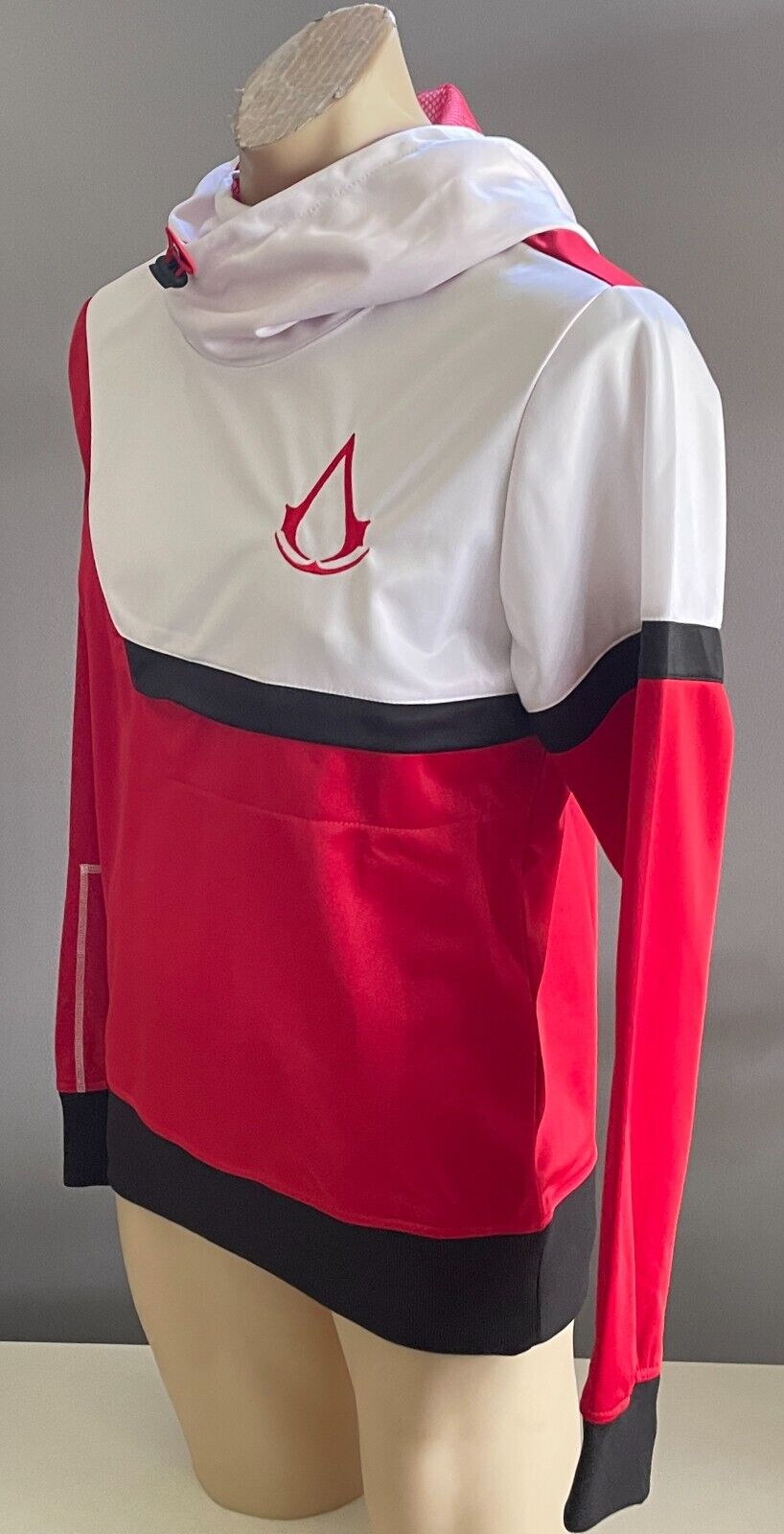 ASSASSINS CREED Black Flag Hoodie 2014 Red White Black Trim Long Sleeve Size M