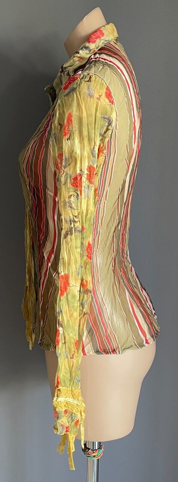 L.O.C.T Top Green Multicoloured Stripe Floral Crinkle Snap Close Shirt Size 10