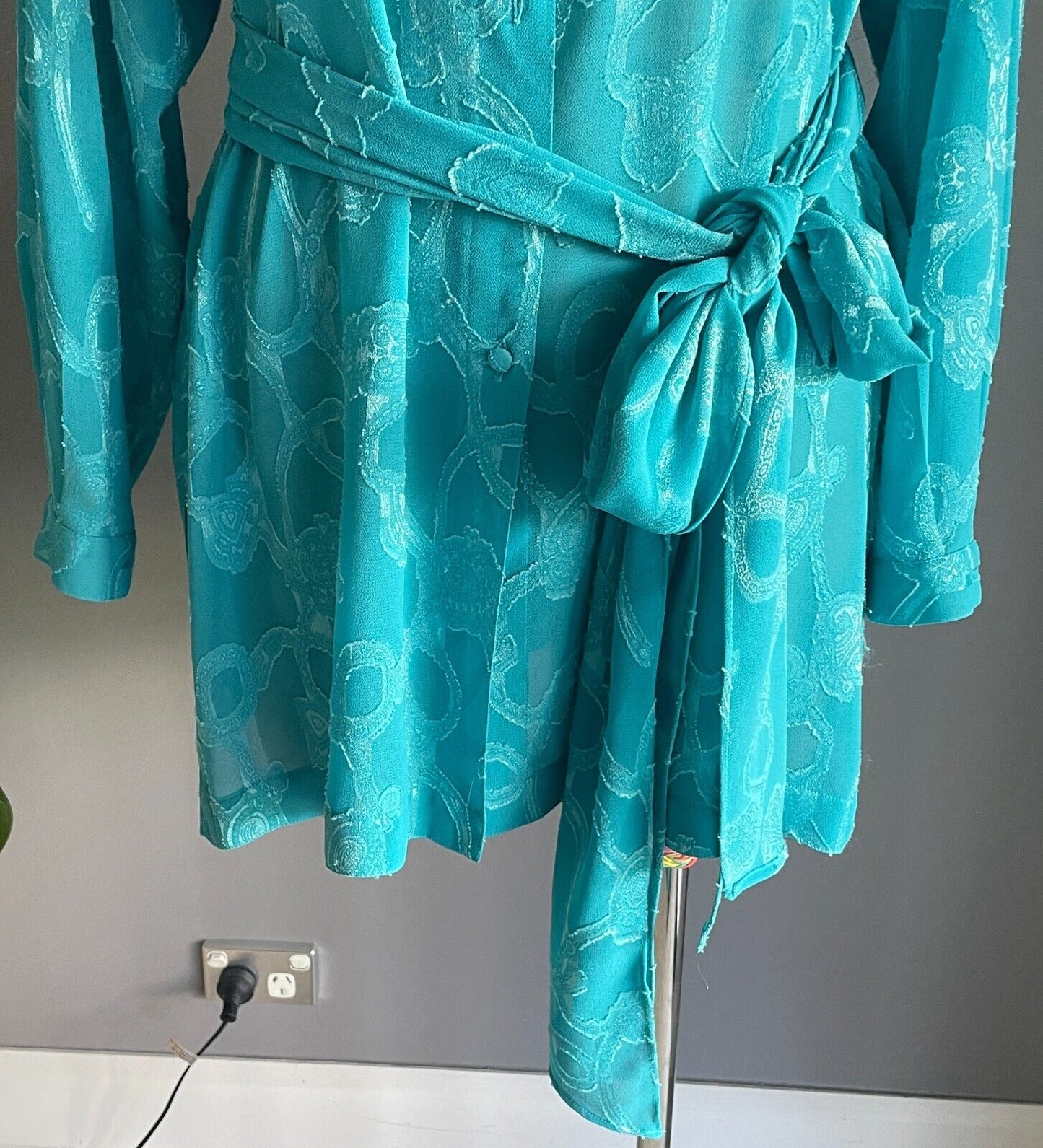 LIZ DAVENPORT Button Shirt Blouse Bright Blue Jacquard Long Sleeve Top Sz L 14