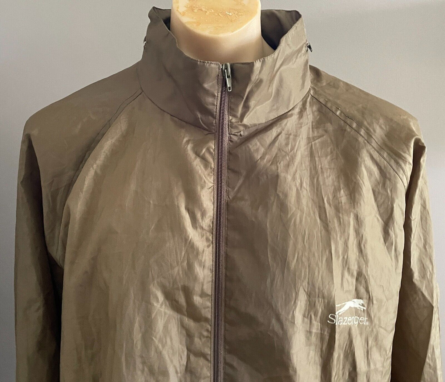 Mens SLAZENGER Jacket Khaki Soft Shell Lightweight Wind Cheater  XXL  110cm NEW