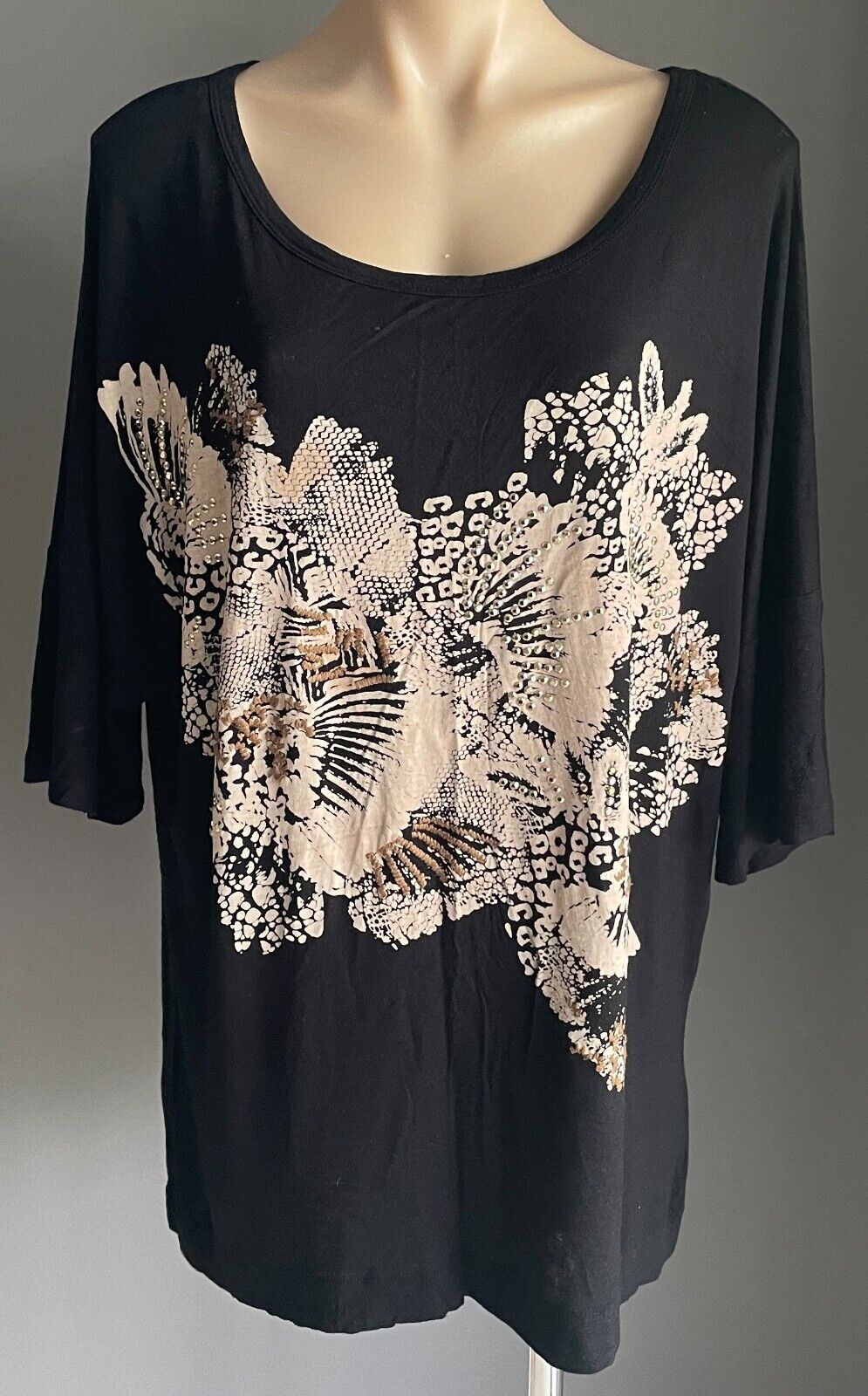 ROCKMANS Tee Black Short Sleeve Blush Gold Stud Embellished T-Shirt Top Size XL