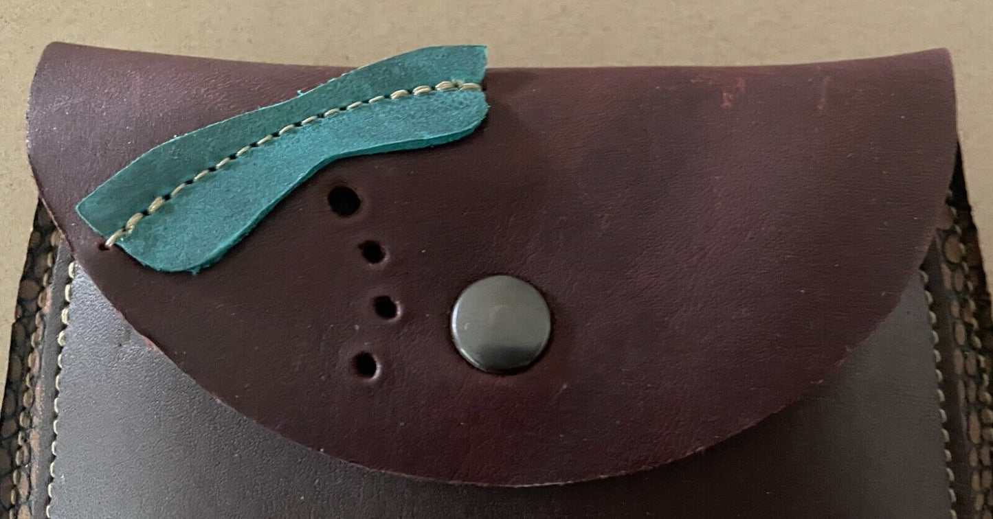 New FAIRY STEPS Hand Crafted Brown Leather Purse Wallet Aqua Trim Small Size