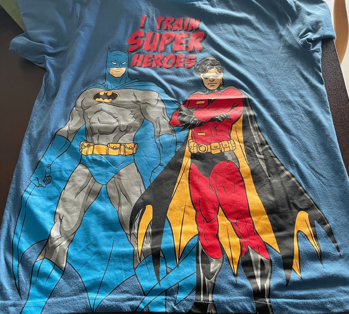 BATMAN & ROBIN "I Train Super Heroes"  T-Shirt Print Blue  Sz XL Chest 107cm Tee