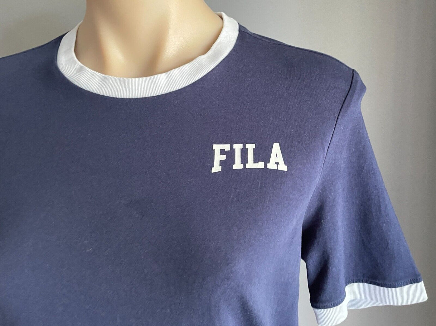 FILA Navy Blue & White Trim Short Sleeve Crop T-Shirt Size L Tee Sport