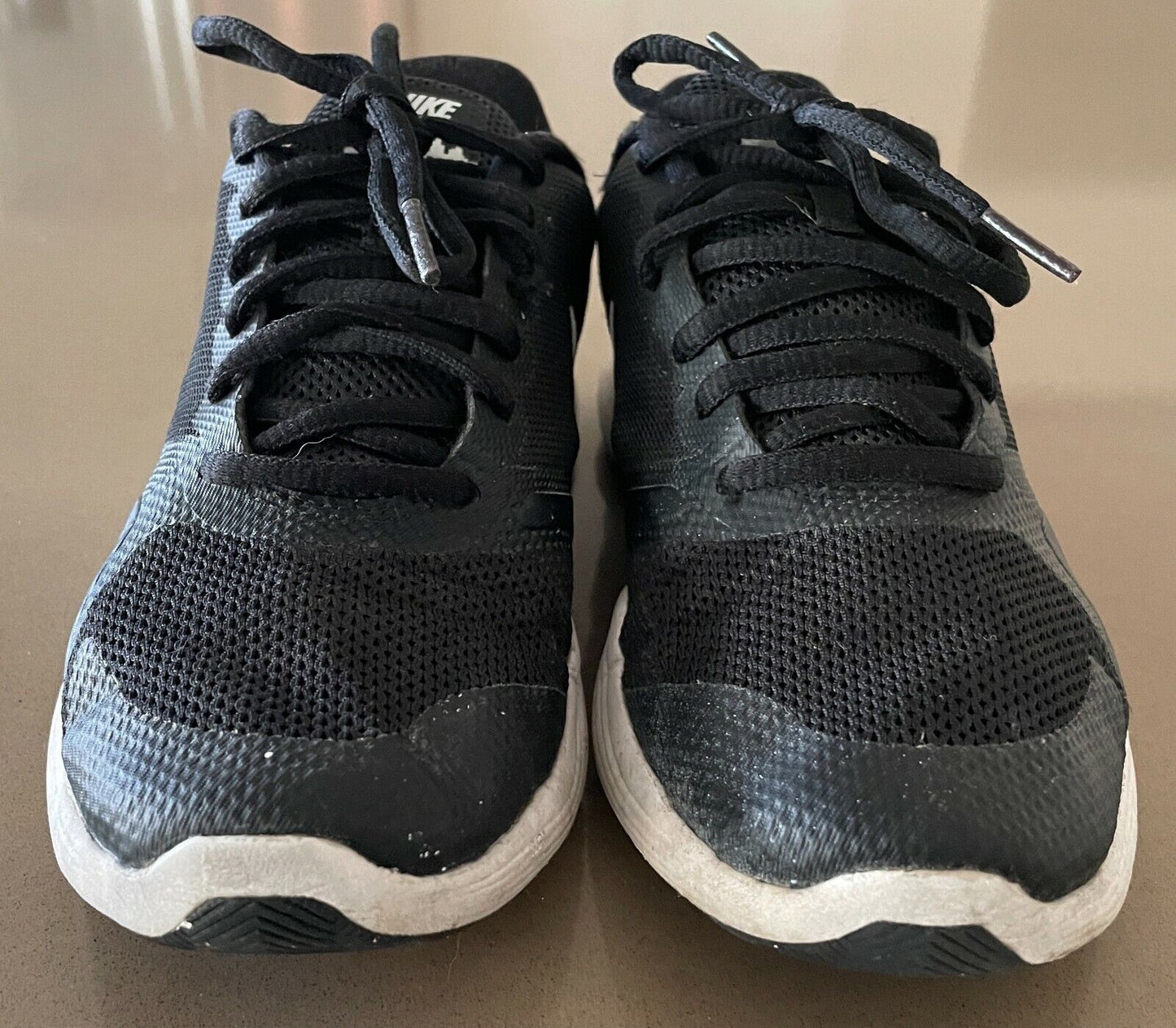 NIKE "City Training" Running Shoe Black White Ladies US 6 UK 3.5 EU 36.5 23cm