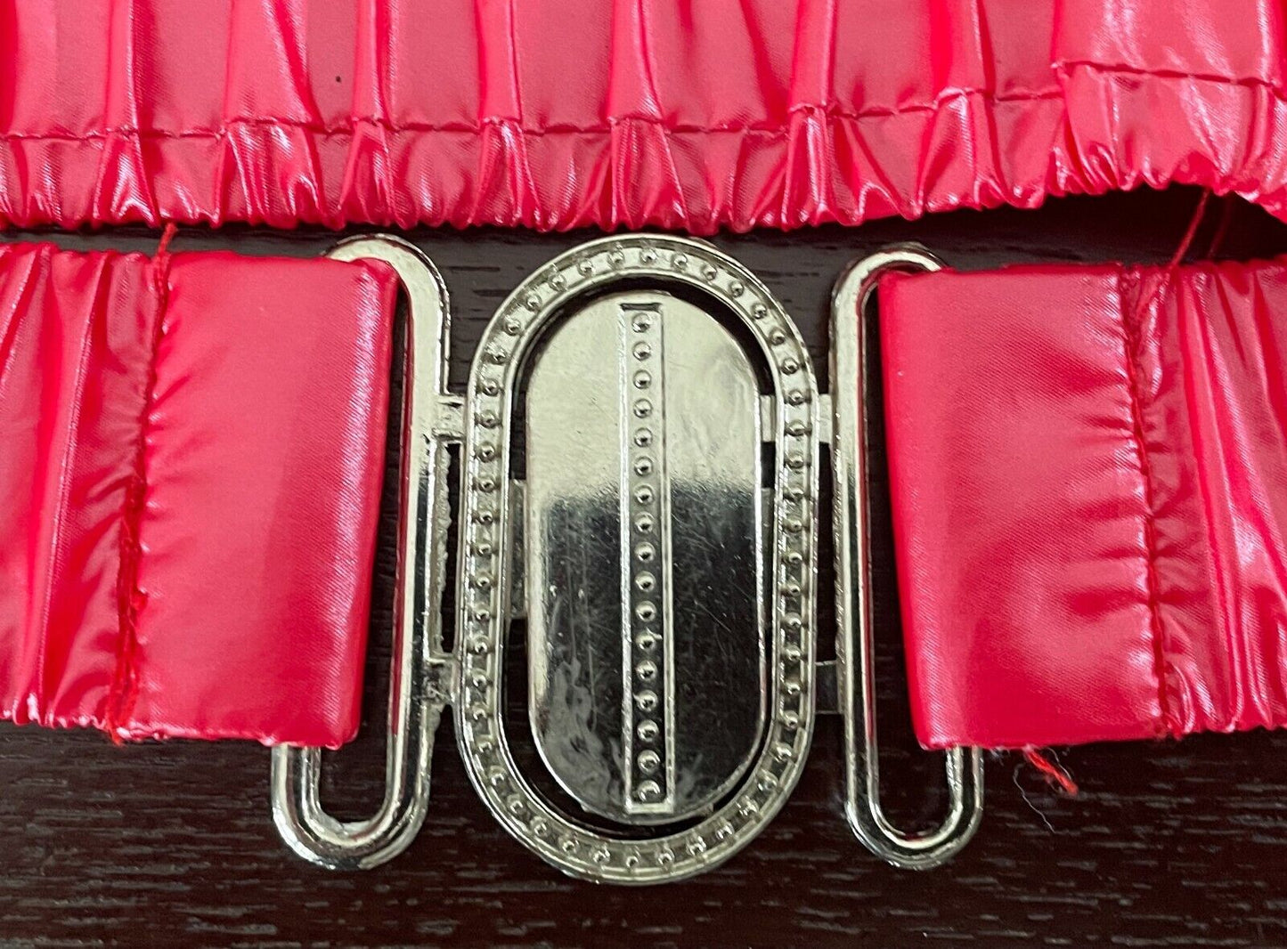Ladies Belt Elastic Red PU Silver Tone Interlock Buckle Sz 8 10 Retro 1980’s