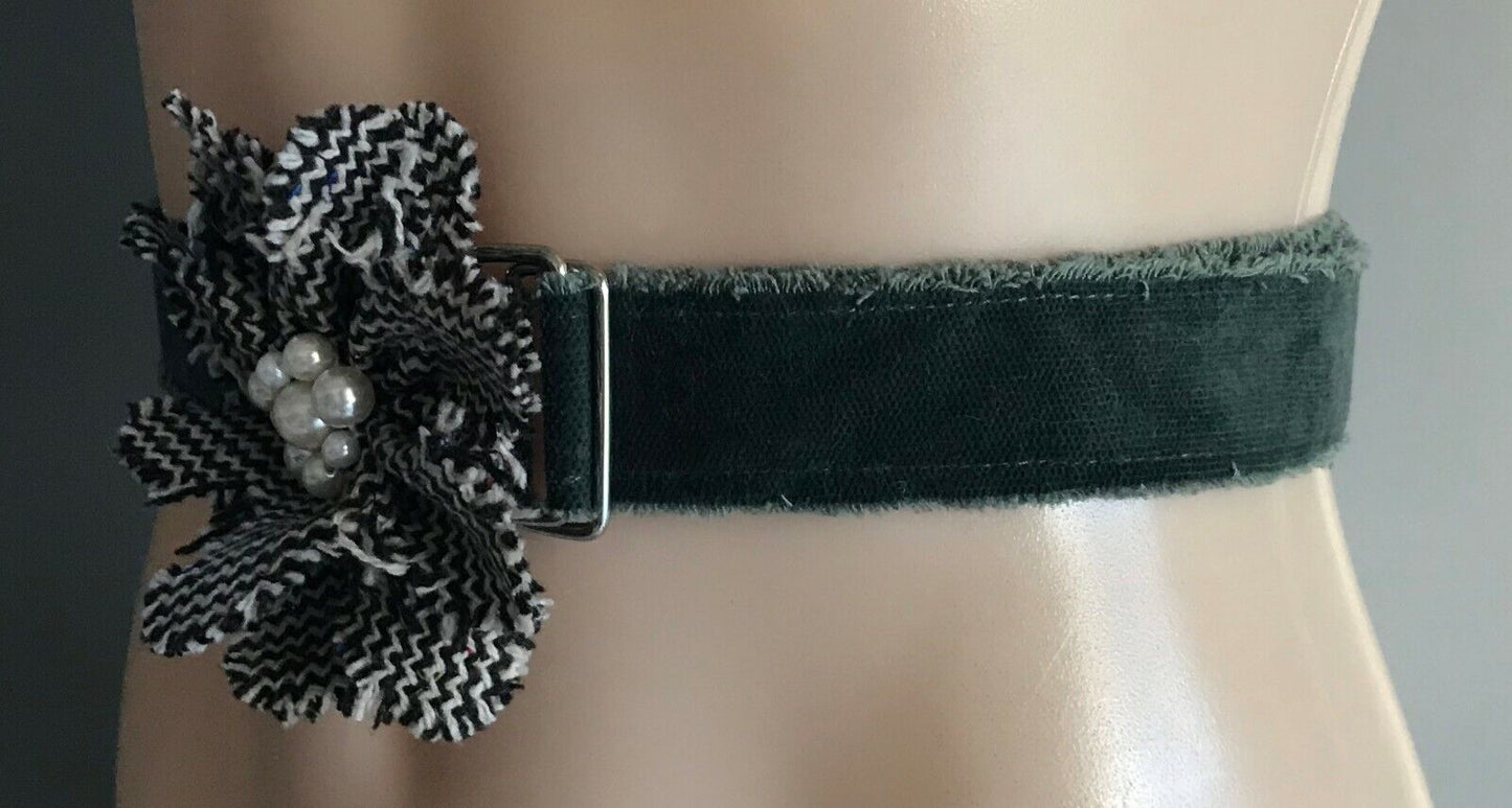 Ladies Belt Fabric 3.5cm Green Velvet Raw Edge w Floral & Pearl Trim 101cm Long