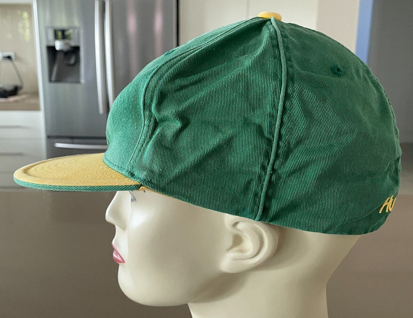 Vtg HURLEY Embroidered Logo Green & Gold Flexfit SweatBand Hat YUPOONG Flat Bill