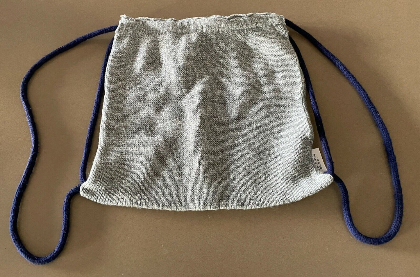 HURLEY  Grey Marle Knit Drawstring Backpack - 33cm x 34cm Dust Bag Travel