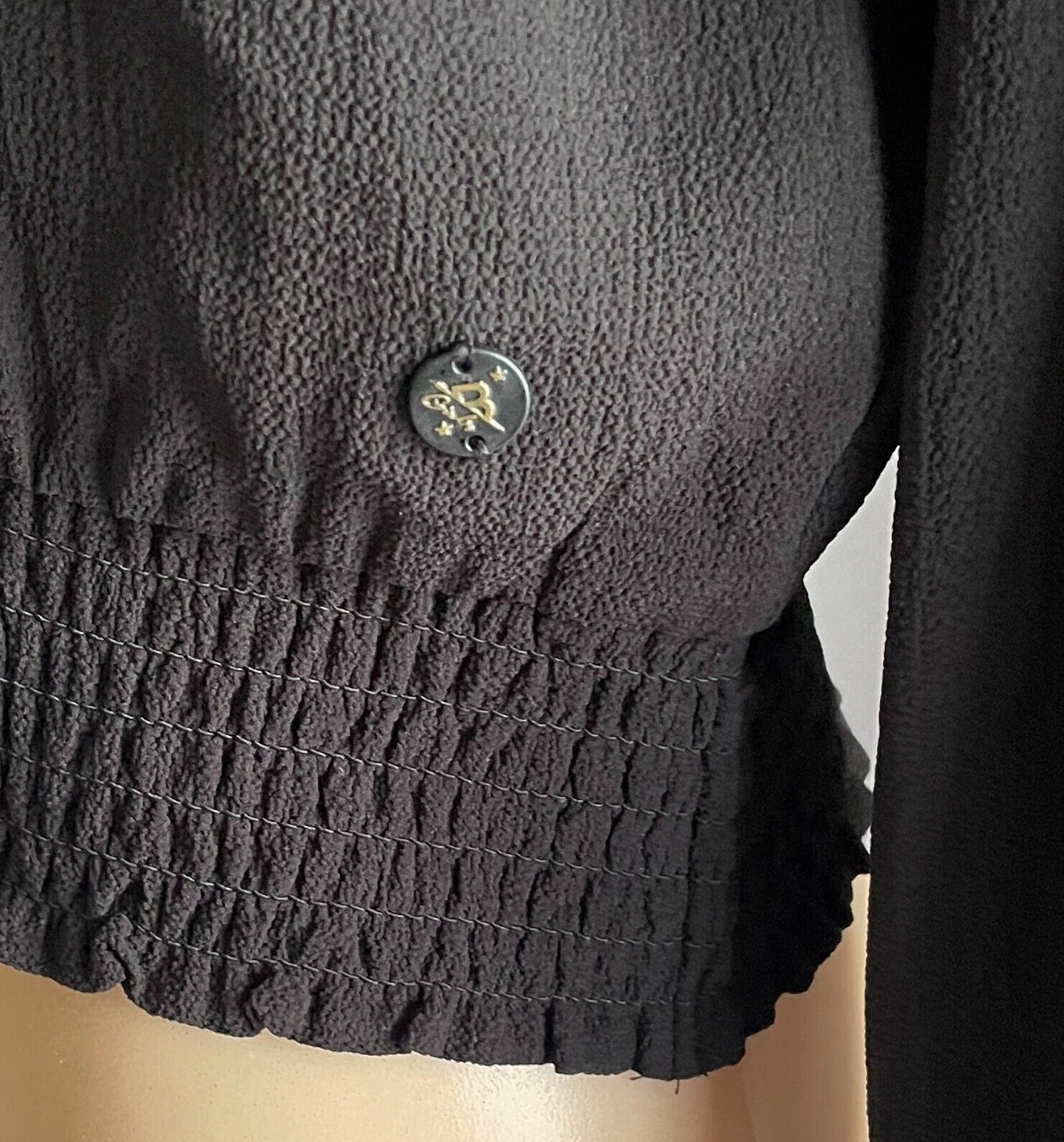 BECKARO Blouson Top Black Long Sleeve Shirred Elastic Hem Crop Size M 12