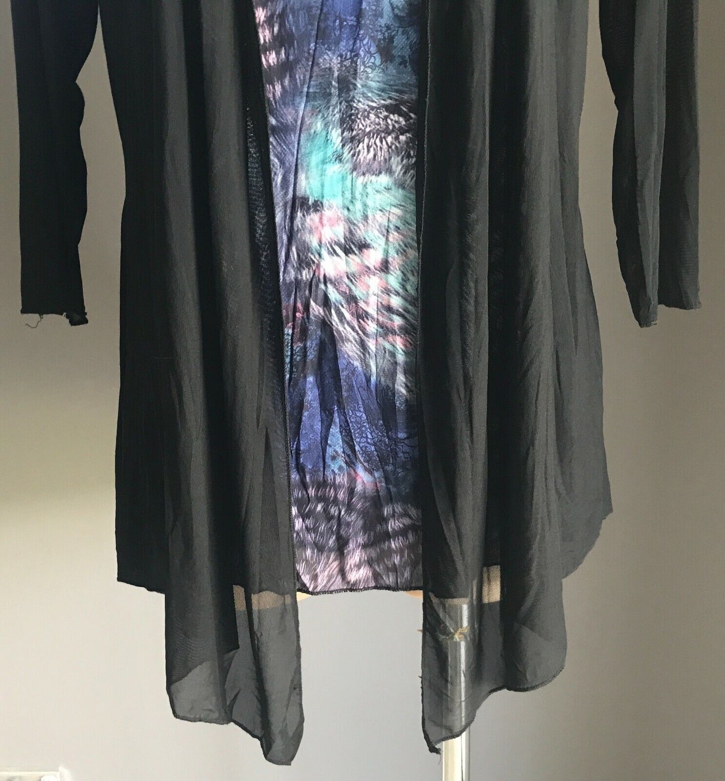 TWOFER Cardi 3/4 Sleeve Top Blue Purple Feathery Print & Black Mesh Side Size 14