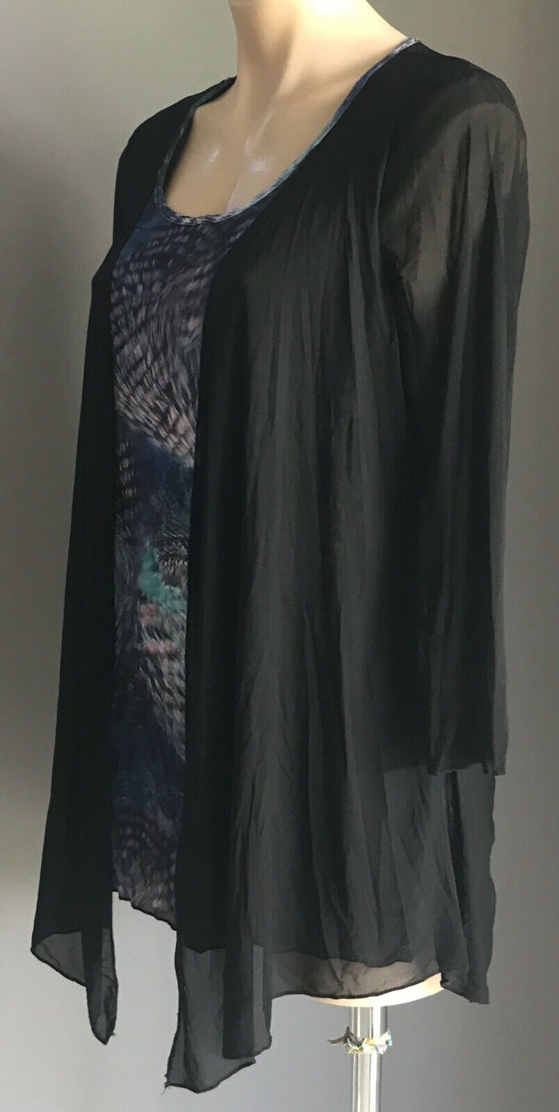 TWOFER Cardi 3/4 Sleeve Top Blue Purple Feathery Print & Black Mesh Side Size 14