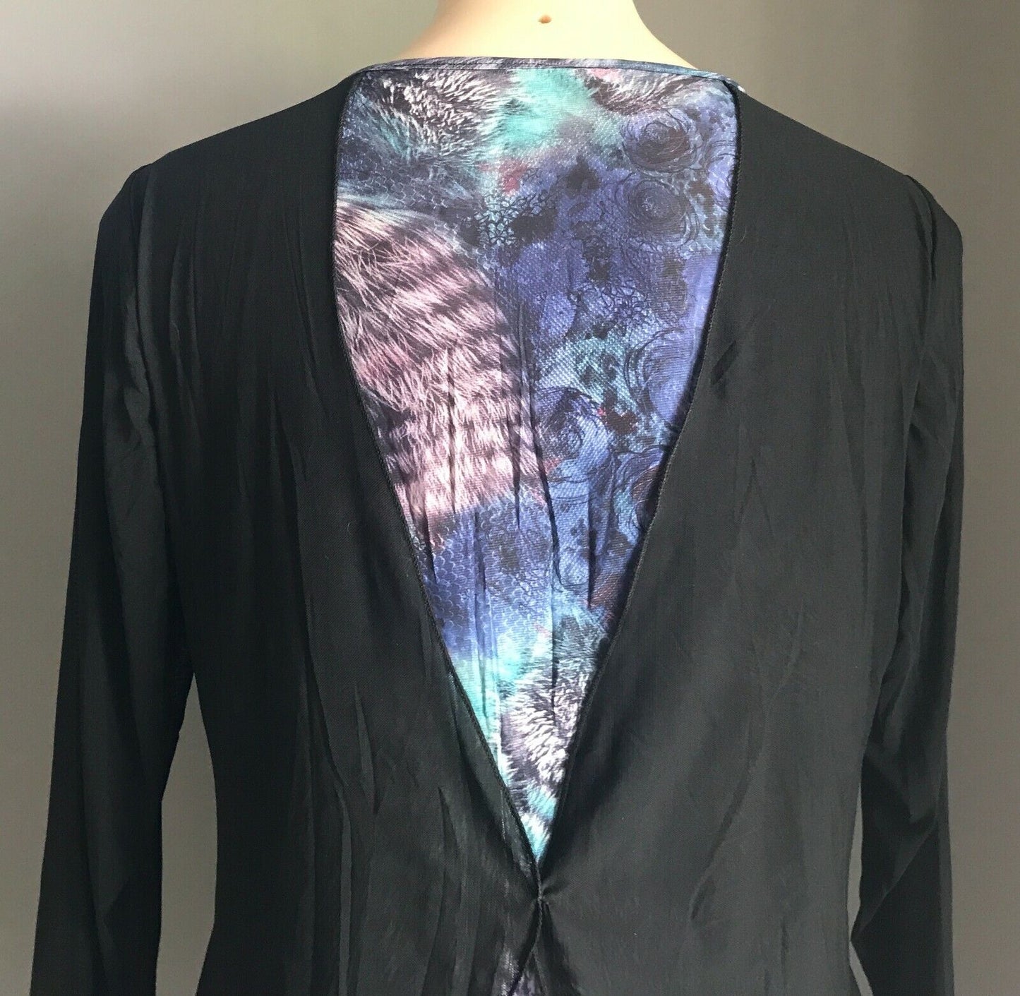 TWOFER Cardi 3/4 Sleeve Top Blue Purple Feathery Print & Black Mesh Side Size 14