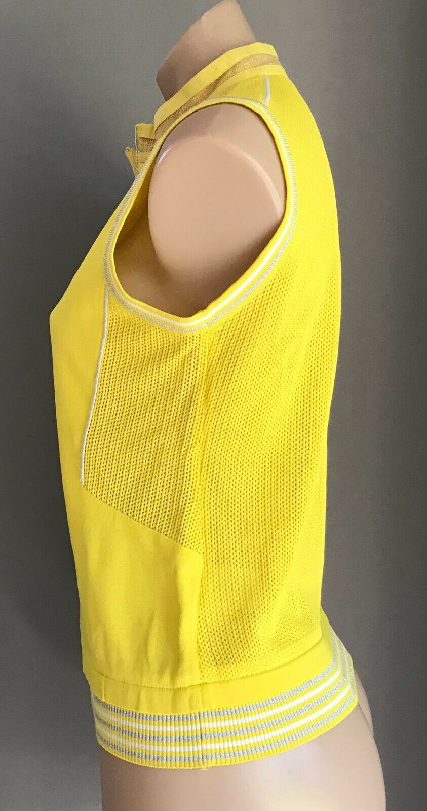 IMPERIAL HYBRID CASUAL SPORTS Knit Top Yellow & Net Sleeveless Zip Size 95 AU 12