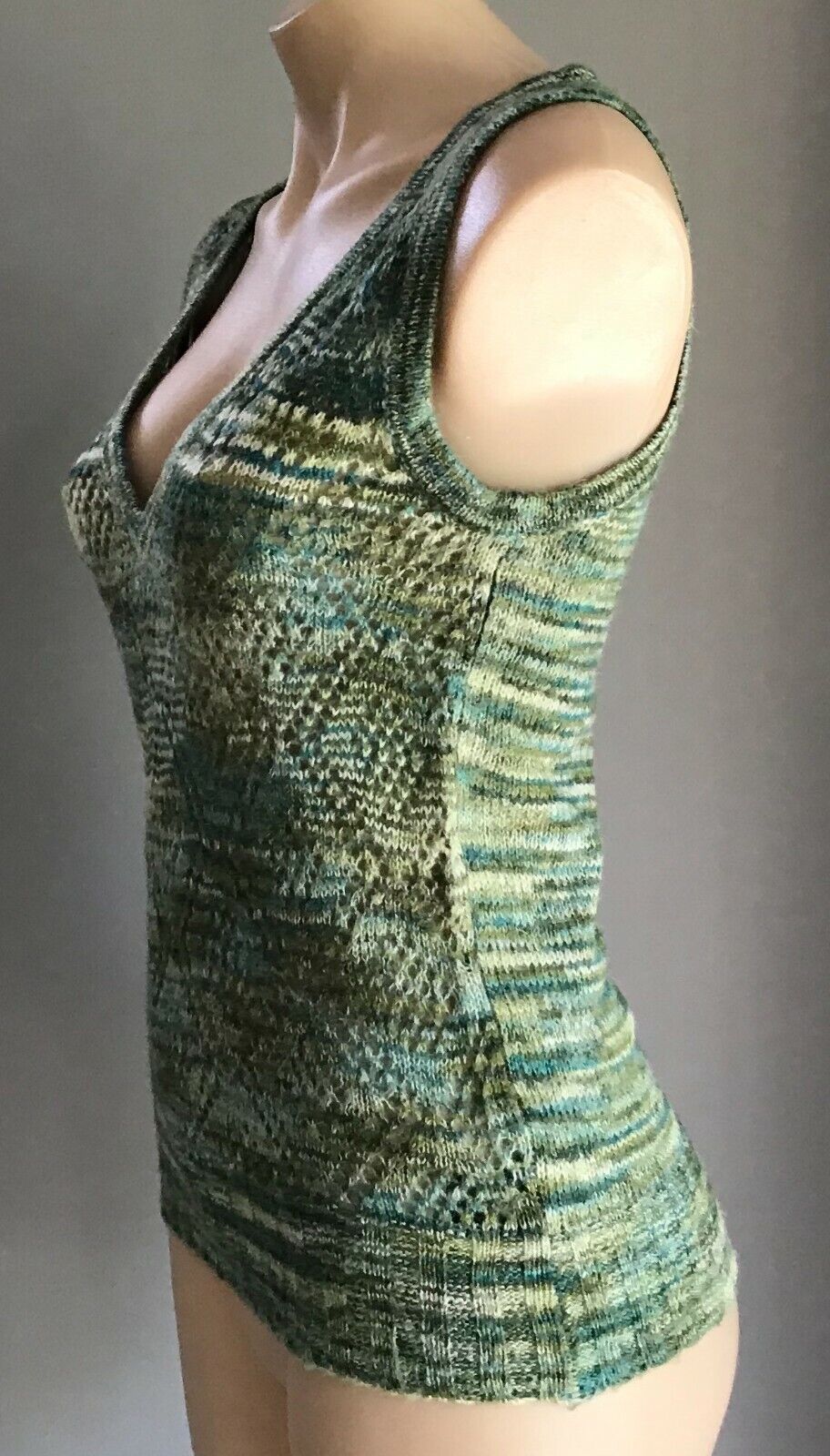 JUST JEANS Top Knit Vest Shades of Green Sleeveless Ladies Size S 10