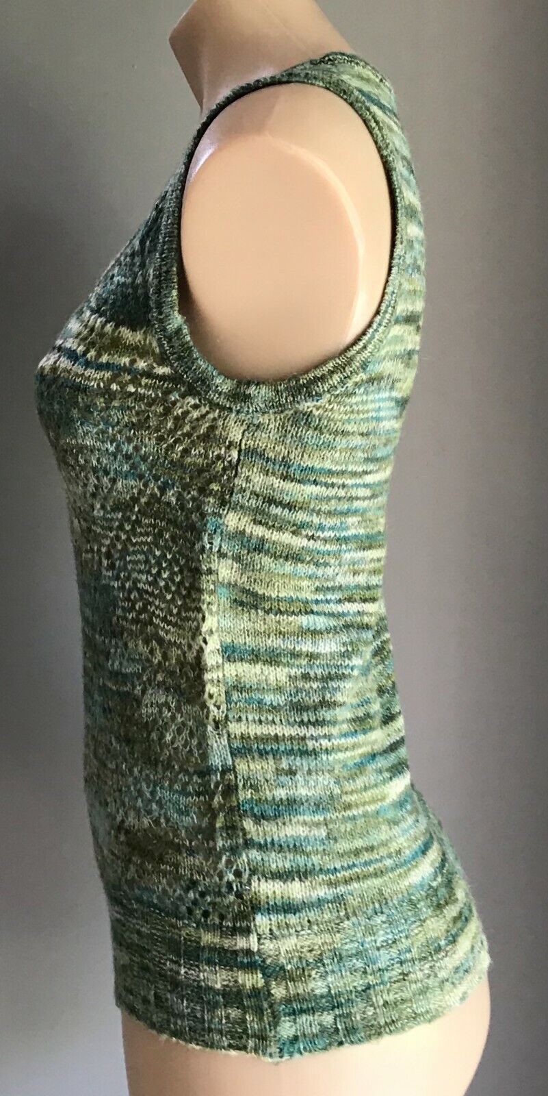 JUST JEANS Top Knit Vest Shades of Green Sleeveless Ladies Size S 10